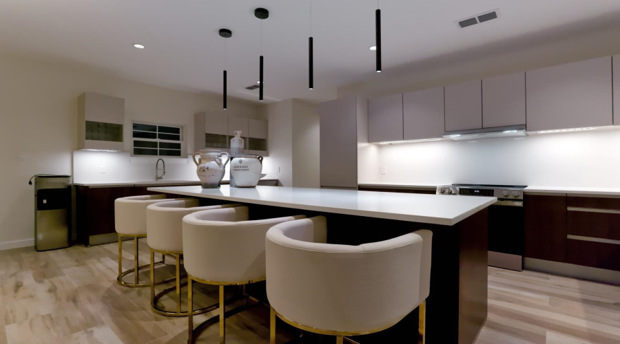 210 Veracruz Dr., Laredo, Texas 78045, 3 Bedrooms Bedrooms, 5 Rooms Rooms,2 BathroomsBathrooms,Residential,For Sale,210 Veracruz Dr.,20261608