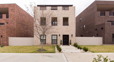 210 Veracruz Dr., Laredo, Texas 78045, 3 Bedrooms Bedrooms, 5 Rooms Rooms,2 BathroomsBathrooms,Residential,For Sale,210 Veracruz Dr.,20261608 210 Veracruz Dr., Laredo, Texas 78045, 3 Bedrooms Bedrooms, 5 Rooms Rooms,2 BathroomsBathrooms,Residential,For Sale,210 Veracruz Dr.,20261608