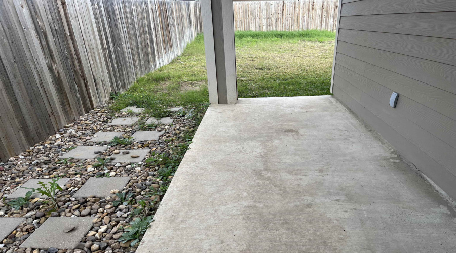 11125 Palmillas Loop, Laredo, Texas 78045, 3 Bedrooms Bedrooms, 6 Rooms Rooms,2 BathroomsBathrooms,Residential,For Sale,11125 Palmillas Loop,20261152