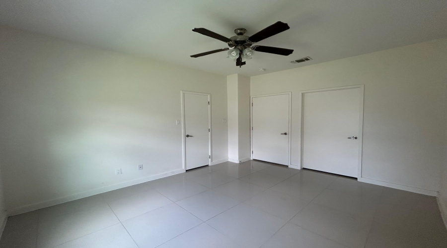 501 Shiloh Dr, LAREDO, Texas 78045, 2 Bedrooms Bedrooms, 5 Rooms Rooms,2 BathroomsBathrooms,Residential,For Rent,501 Shiloh Dr,20261613