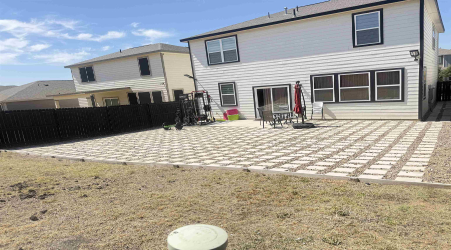 11405 Quintana Dr, Laredo, Texas 78045, 3 Bedrooms Bedrooms, 5 Rooms Rooms,2 BathroomsBathrooms,Residential,For Rent,11405 Quintana Dr,20261615