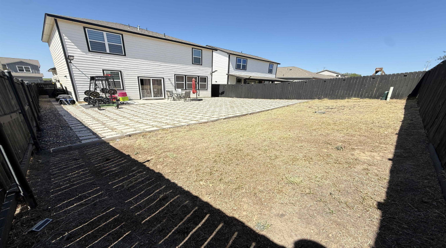 11405 Quintana Dr, Laredo, Texas 78045, 3 Bedrooms Bedrooms, 5 Rooms Rooms,2 BathroomsBathrooms,Residential,For Rent,11405 Quintana Dr,20261615