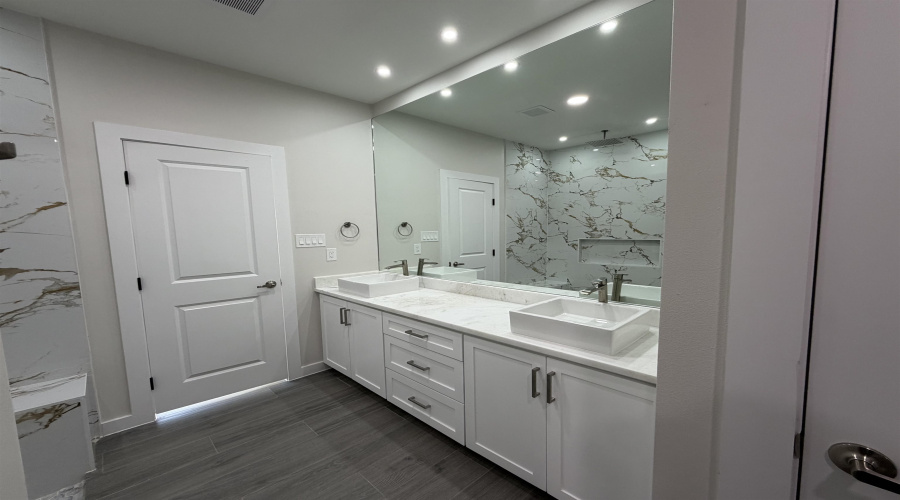 1017 Noyola Loop, Laredo, Texas 78046, 3 Bedrooms Bedrooms, 5 Rooms Rooms,2 BathroomsBathrooms,Residential,For Sale,1017 Noyola Loop,20261618