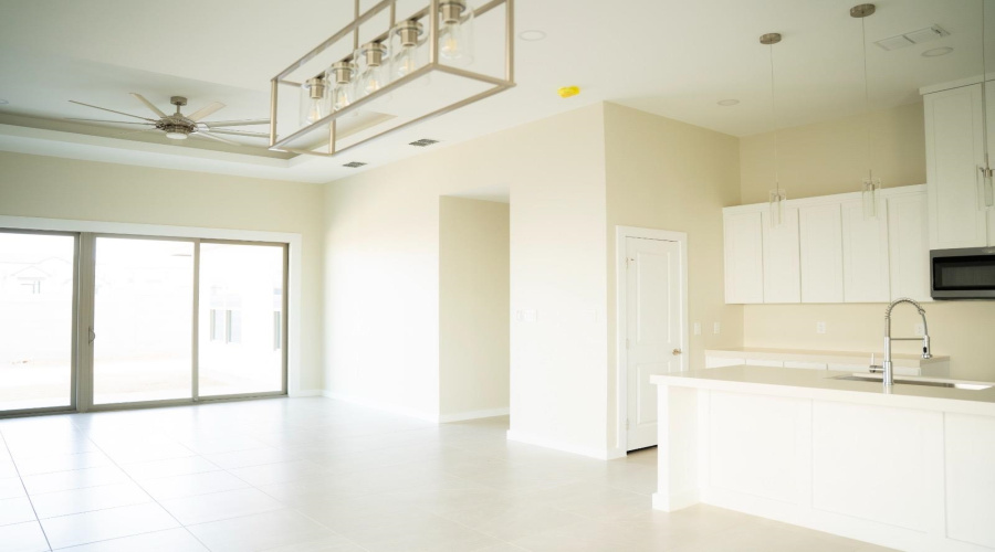 1112 Noyola Loop, Laredo, Texas 78046, 4 Bedrooms Bedrooms, 7 Rooms Rooms,2 BathroomsBathrooms,Residential,For Sale,1112 Noyola Loop,20261619