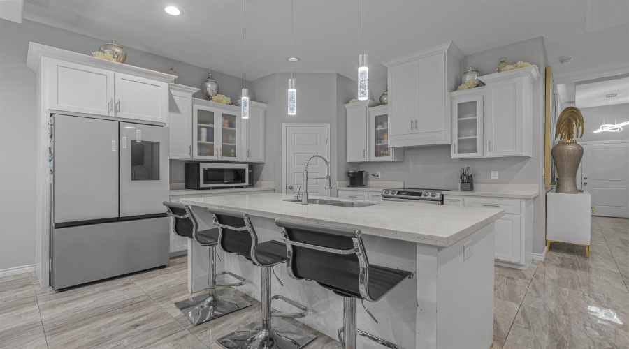 214 Salamanca Ave, LAREDO, Texas 78046, 3 Bedrooms Bedrooms, 5 Rooms Rooms,2 BathroomsBathrooms,Residential,For Sale,214 Salamanca Ave,20261621