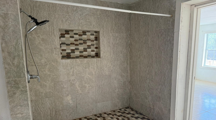 304 E Croydon Pl E, Laredo, Texas 78045, 4 Bedrooms Bedrooms, 6 Rooms Rooms,2 BathroomsBathrooms,Residential,For Sale,304 E Croydon Pl E,20261622