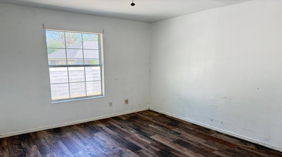 304 E Croydon Pl E, Laredo, Texas 78045, 4 Bedrooms Bedrooms, 6 Rooms Rooms,2 BathroomsBathrooms,Residential,For Sale,304 E Croydon Pl E,20261622