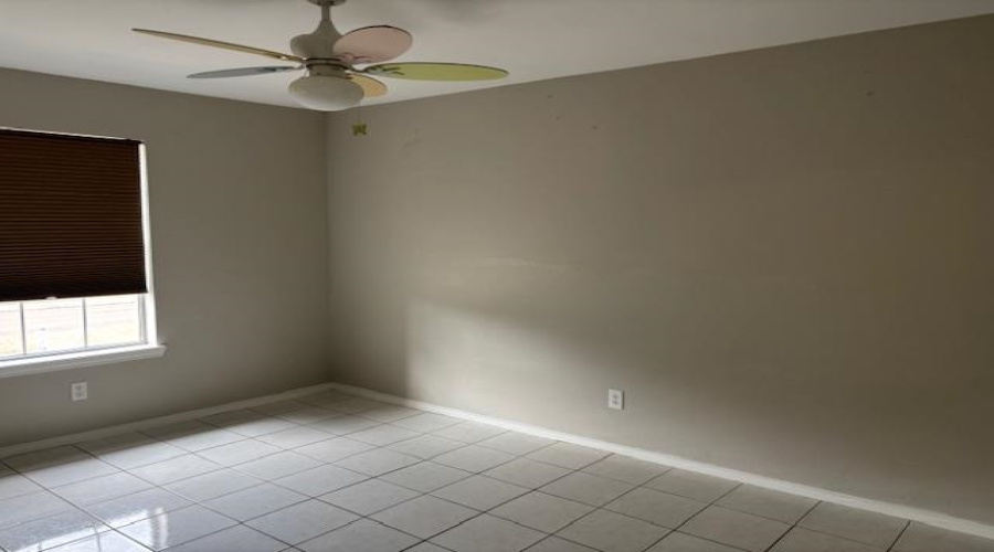 8801 McPherson Rd, LAREDO, Texas 78045-000, 3 Bedrooms Bedrooms, 6 Rooms Rooms,2 BathroomsBathrooms,Residential,For Rent,8801 McPherson Rd,20261623