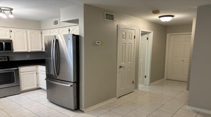 8801 McPherson Rd, LAREDO, Texas 78045-000, 3 Bedrooms Bedrooms, 6 Rooms Rooms,2 BathroomsBathrooms,Residential,For Rent,8801 McPherson Rd,20261623