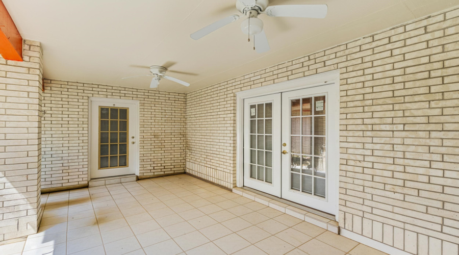 1605 Sherwood Dr, Laredo, Texas 78045, 3 Bedrooms Bedrooms, 5 Rooms Rooms,2 BathroomsBathrooms,Residential,For Sale,1605 Sherwood Dr,20261624