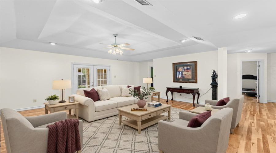 1605 Sherwood Dr, Laredo, Texas 78045, 3 Bedrooms Bedrooms, 5 Rooms Rooms,2 BathroomsBathrooms,Residential,For Sale,1605 Sherwood Dr,20261624