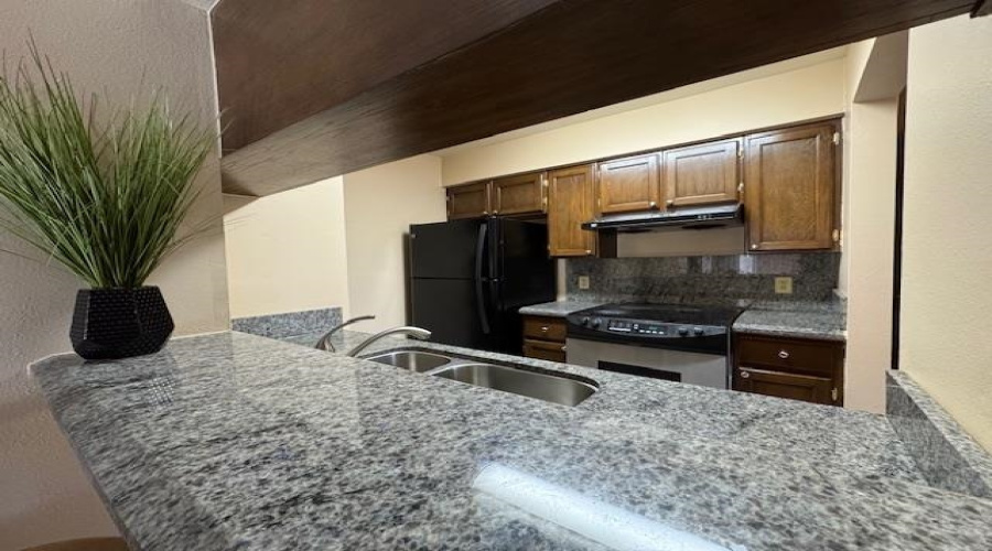 205 Martingale Ln, LAREDO, Texas 78041, 2 Bedrooms Bedrooms, 5 Rooms Rooms,2 BathroomsBathrooms,Residential,For Sale,205 Martingale Ln,20261626