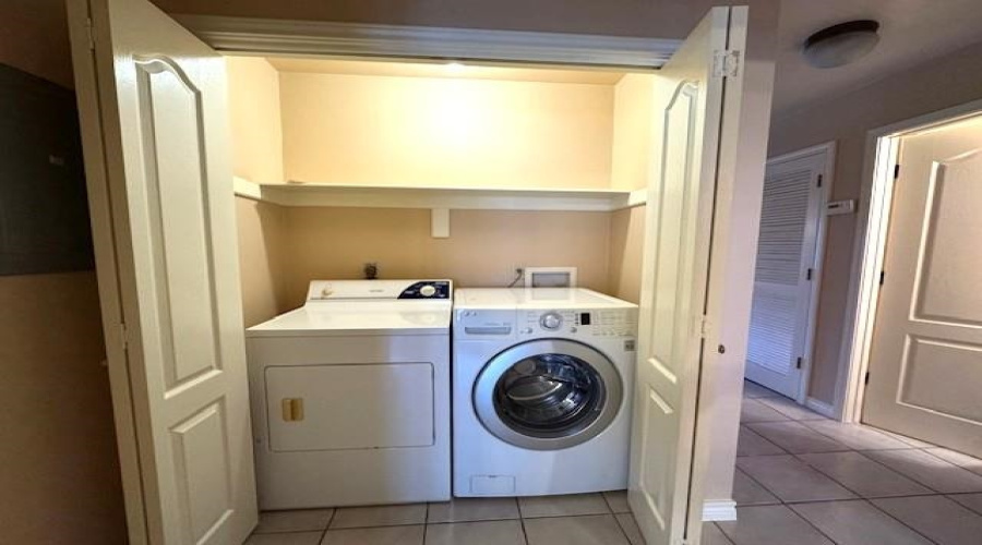 205 Martingale Ln, LAREDO, Texas 78041, 2 Bedrooms Bedrooms, 5 Rooms Rooms,2 BathroomsBathrooms,Residential,For Sale,205 Martingale Ln,20261626