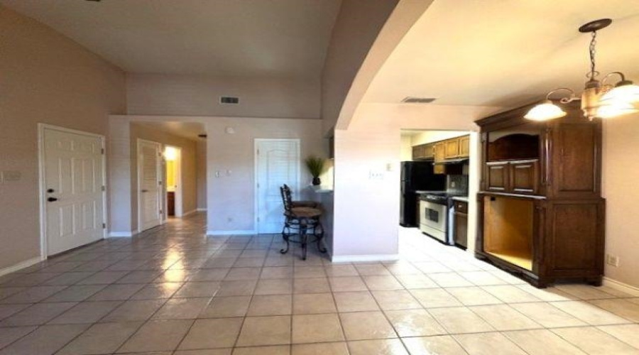 205 Martingale Ln, LAREDO, Texas 78041, 2 Bedrooms Bedrooms, 5 Rooms Rooms,2 BathroomsBathrooms,Residential,For Sale,205 Martingale Ln,20261626