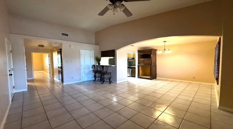 205 Martingale Ln, LAREDO, Texas 78041, 2 Bedrooms Bedrooms, 5 Rooms Rooms,2 BathroomsBathrooms,Residential,For Sale,205 Martingale Ln,20261626
