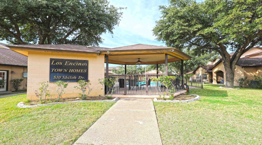 510 Shiloh Dr, Laredo, Texas 78045, 3 Bedrooms Bedrooms, 5 Rooms Rooms,2 BathroomsBathrooms,Residential,For Sale,510 Shiloh Dr,20261627