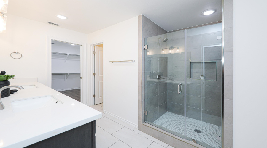 9921 Borna, LAREDO, Texas 78045, 3 Bedrooms Bedrooms, 7 Rooms Rooms,2 BathroomsBathrooms,Residential,For Sale,9921 Borna,20261628