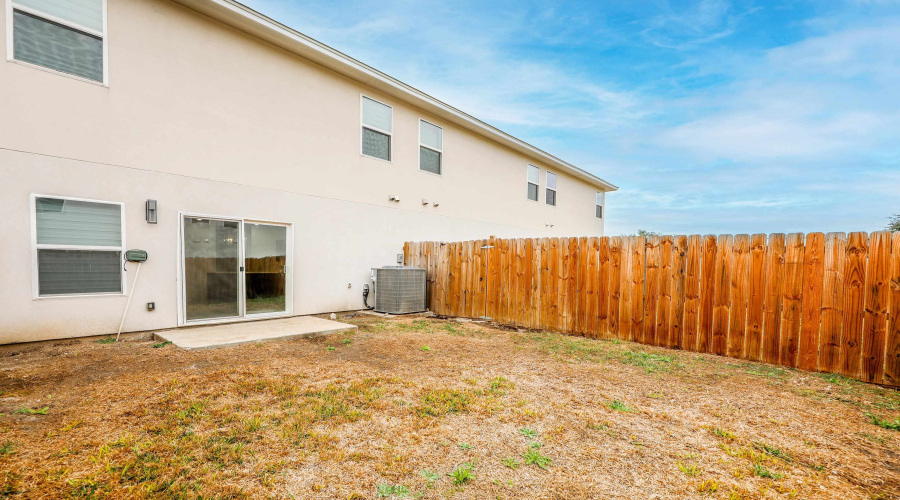 9921 Borna, LAREDO, Texas 78045, 3 Bedrooms Bedrooms, 7 Rooms Rooms,2 BathroomsBathrooms,Residential,For Sale,9921 Borna,20261628