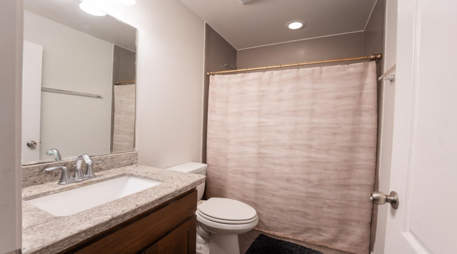 330 Altozano Dr, Laredo, Texas 78045, 4 Bedrooms Bedrooms, 7 Rooms Rooms,2 BathroomsBathrooms,Residential,For Sale,330 Altozano Dr,20261631