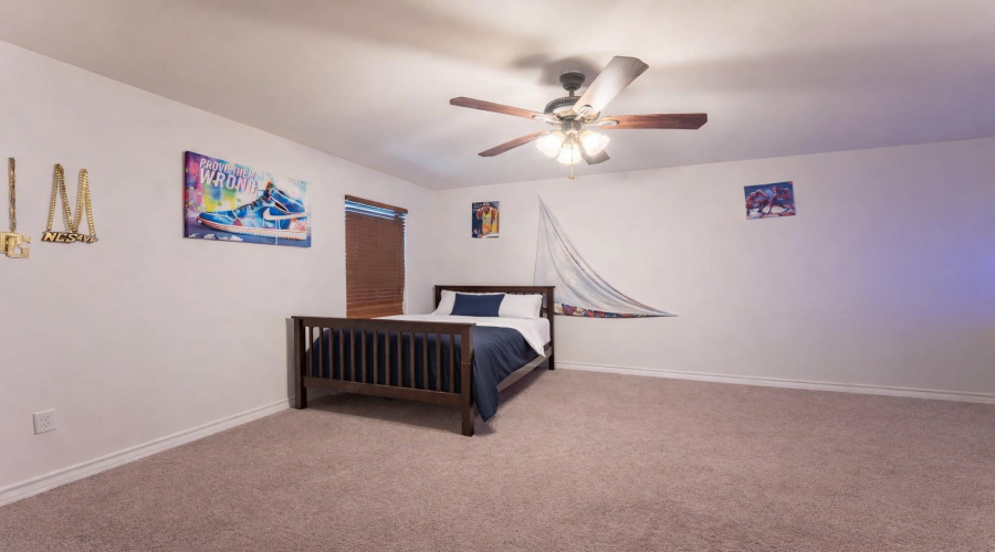 330 Altozano Dr, Laredo, Texas 78045, 4 Bedrooms Bedrooms, 7 Rooms Rooms,2 BathroomsBathrooms,Residential,For Sale,330 Altozano Dr,20261631