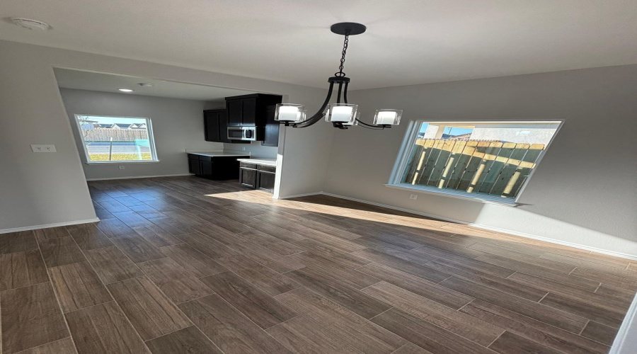 5807 Colegio Ln., Laredo, Texas 78046-0000, 3 Bedrooms Bedrooms, 5 Rooms Rooms,2 BathroomsBathrooms,Residential,For Rent,5807 Colegio Ln.,20261632