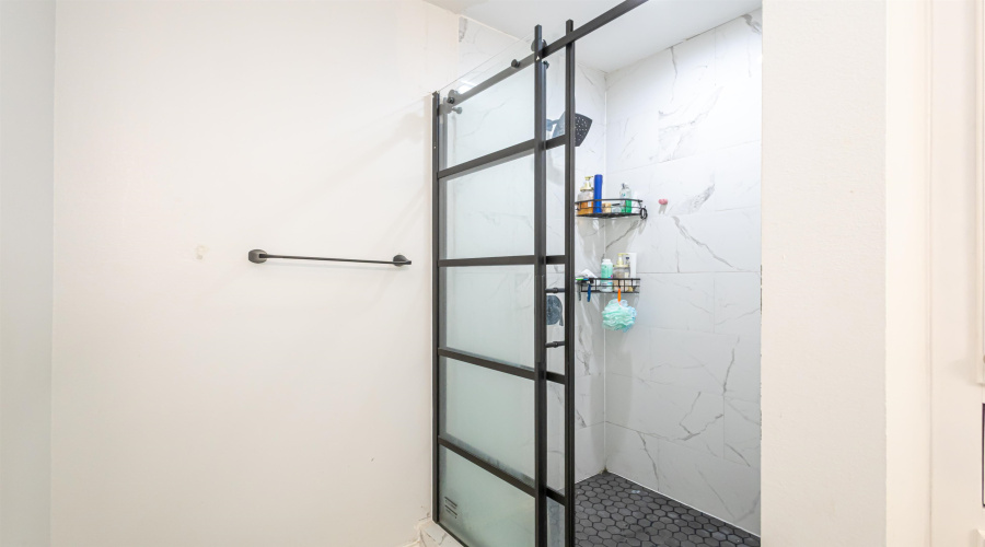 412 Prescott Lp, LAREDO, Texas 78046, 2 Bedrooms Bedrooms, 4 Rooms Rooms,1 BathroomBathrooms,Residential,For Sale,412 Prescott Lp,20261633