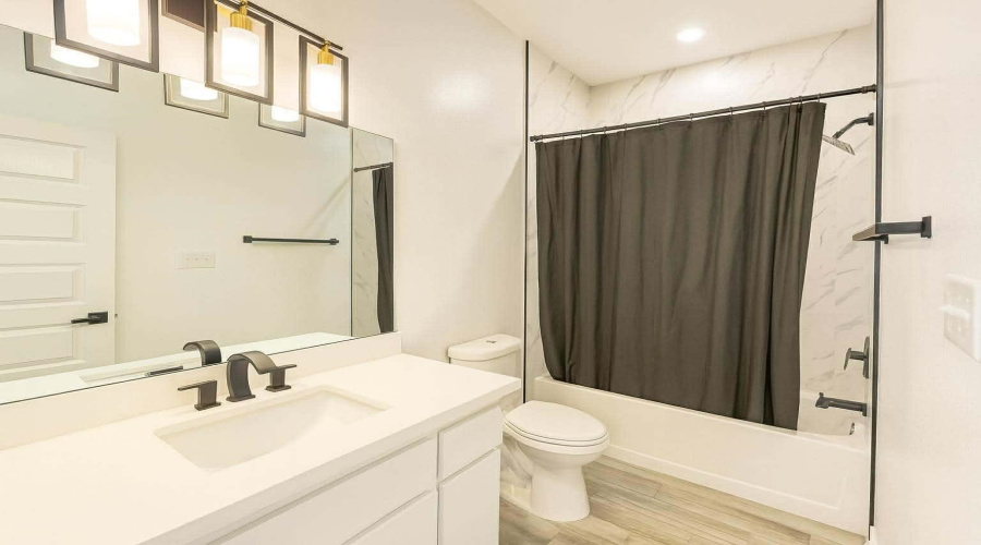 602 Bluebeard Ct., Laredo, Texas 78046, 3 Bedrooms Bedrooms, 4 Rooms Rooms,2 BathroomsBathrooms,Residential,For Sale,602 Bluebeard Ct.,20261634