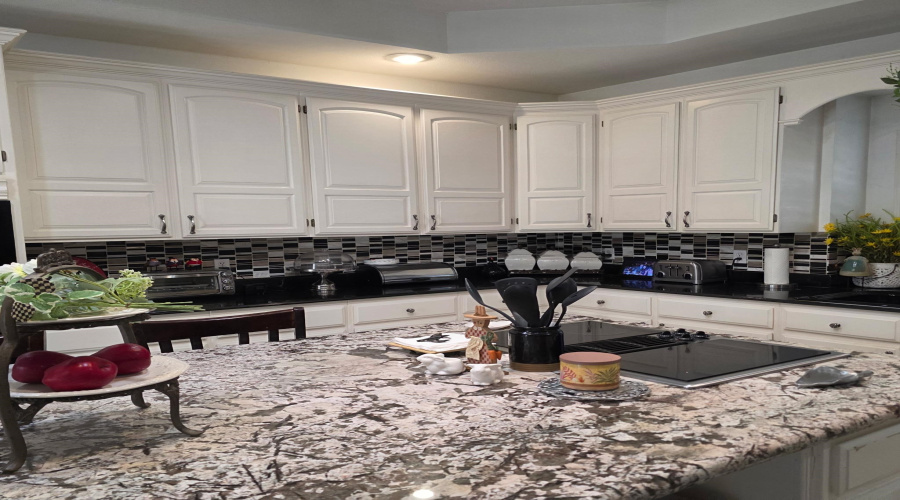 1310 Nicklaus Loop North, Laredo, Texas 78045, 3 Bedrooms Bedrooms, 8 Rooms Rooms,4 BathroomsBathrooms,Residential,For Sale,1310 Nicklaus Loop North,20261636