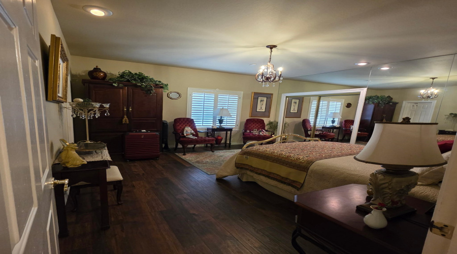 1310 Nicklaus Loop North, Laredo, Texas 78045, 3 Bedrooms Bedrooms, 8 Rooms Rooms,4 BathroomsBathrooms,Residential,For Sale,1310 Nicklaus Loop North,20261636