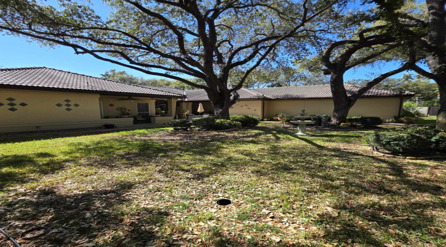 1310 Nicklaus Loop North, Laredo, Texas 78045, 3 Bedrooms Bedrooms, 8 Rooms Rooms,4 BathroomsBathrooms,Residential,For Sale,1310 Nicklaus Loop North,20261636