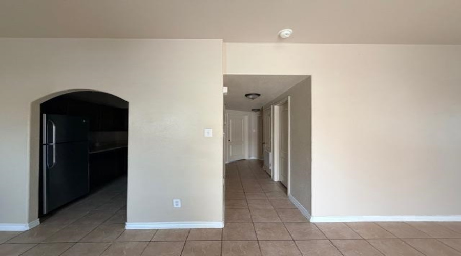 5410 Marcella Ave, Laredo, Texas 78041, 2 Bedrooms Bedrooms, 4 Rooms Rooms,2 BathroomsBathrooms,Residential,For Rent,5410 Marcella Ave,20261637