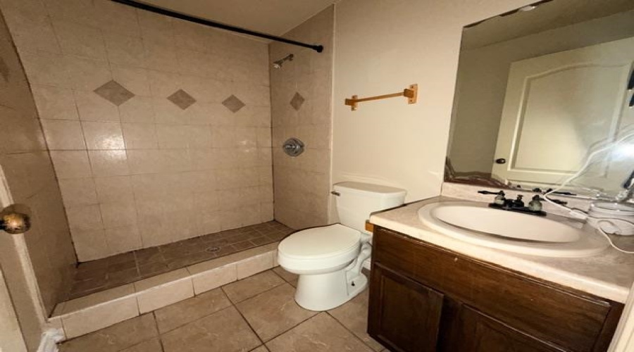 5410 Marcella Ave, Laredo, Texas 78041, 2 Bedrooms Bedrooms, 4 Rooms Rooms,2 BathroomsBathrooms,Residential,For Rent,5410 Marcella Ave,20261637