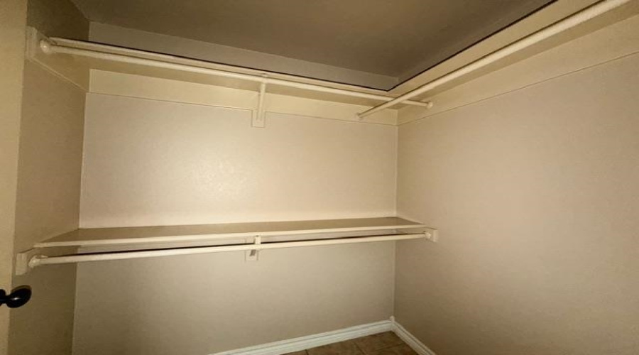 5410 Marcella Ave, Laredo, Texas 78041, 2 Bedrooms Bedrooms, 4 Rooms Rooms,2 BathroomsBathrooms,Residential,For Rent,5410 Marcella Ave,20261637