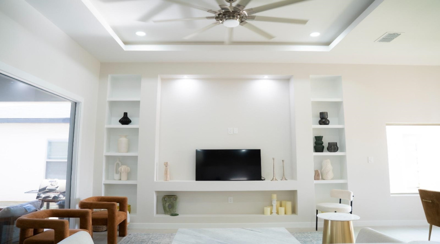 1105 Morocoy Dr., Laredo, Texas 78046, 4 Bedrooms Bedrooms, 7 Rooms Rooms,2 BathroomsBathrooms,Residential,For Sale,1105 Morocoy Dr.,20261642