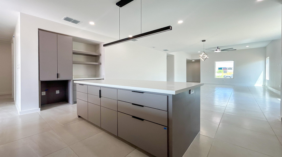 109 Balmorhea Dr., Laredo, Texas 78045, 4 Bedrooms Bedrooms, 6 Rooms Rooms,2 BathroomsBathrooms,Residential,For Sale,109 Balmorhea Dr.,20261643