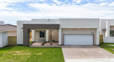 109 Balmorhea Dr., Laredo, Texas 78045, 4 Bedrooms Bedrooms, 6 Rooms Rooms,2 BathroomsBathrooms,Residential,For Sale,109 Balmorhea Dr.,20261643