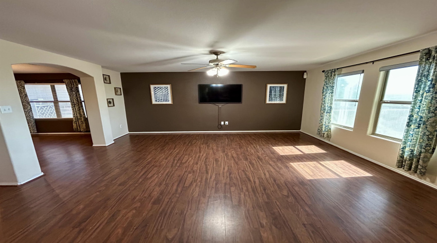 11126 Capistran Lp, Laredo, Texas 78045-7131, 4 Bedrooms Bedrooms, 8 Rooms Rooms,2 BathroomsBathrooms,Residential,For Sale,11126 Capistran Lp,20261644