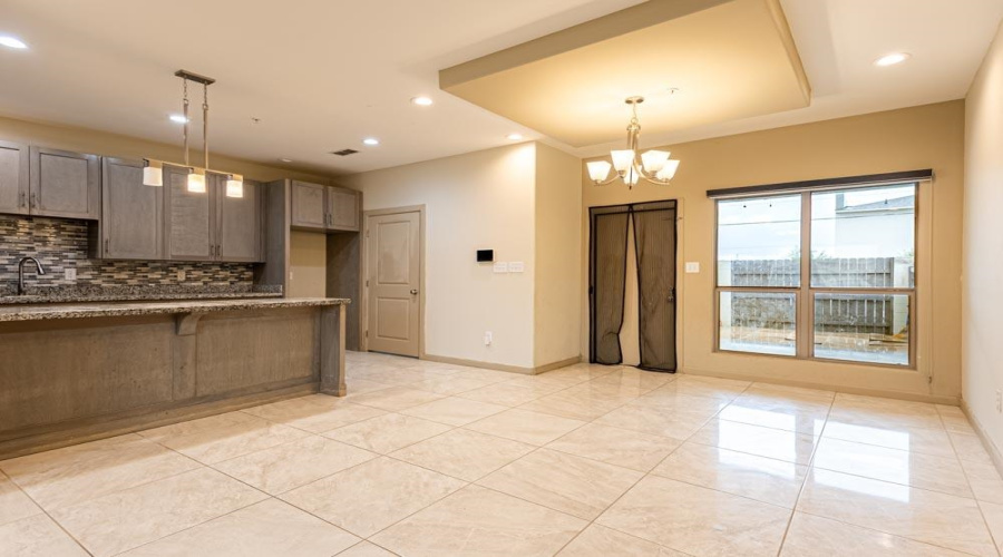 4101 Blue Quail Rd, Laredo, Texas 78045, 3 Bedrooms Bedrooms, 5 Rooms Rooms,2 BathroomsBathrooms,Residential,For Rent,4101 Blue Quail Rd,20261646