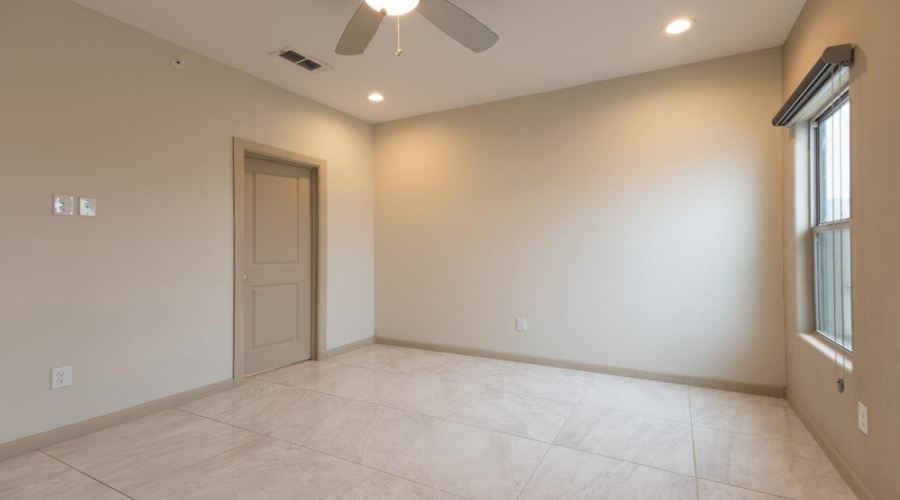 4101 Blue Quail Rd, Laredo, Texas 78045, 3 Bedrooms Bedrooms, 5 Rooms Rooms,2 BathroomsBathrooms,Residential,For Rent,4101 Blue Quail Rd,20261646