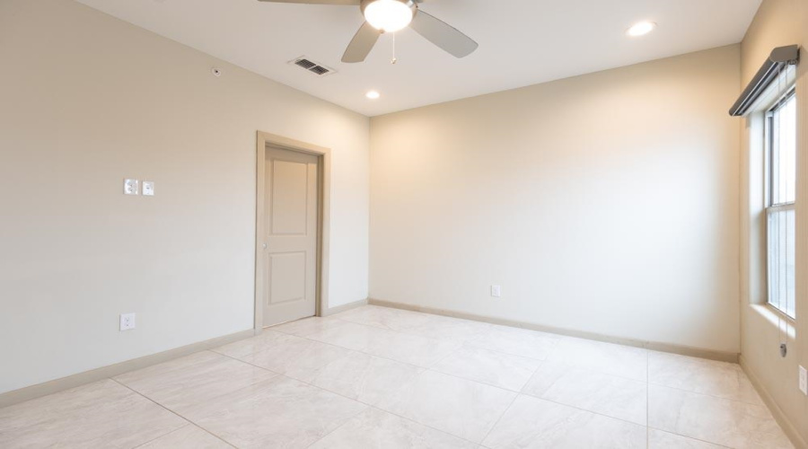 4101 Blue Quail Rd, Laredo, Texas 78045, 3 Bedrooms Bedrooms, 5 Rooms Rooms,2 BathroomsBathrooms,Residential,For Rent,4101 Blue Quail Rd,20261646