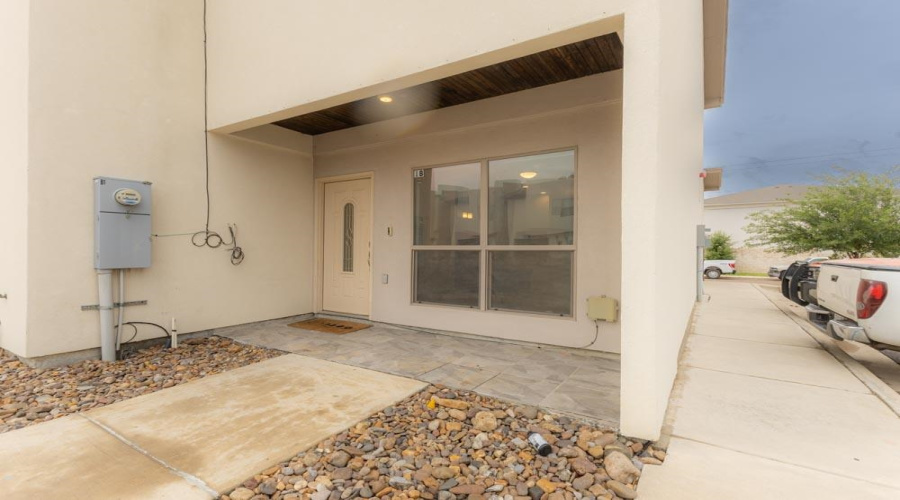 4101 Blue Quail Rd, Laredo, Texas 78045, 3 Bedrooms Bedrooms, 5 Rooms Rooms,2 BathroomsBathrooms,Residential,For Rent,4101 Blue Quail Rd,20261646