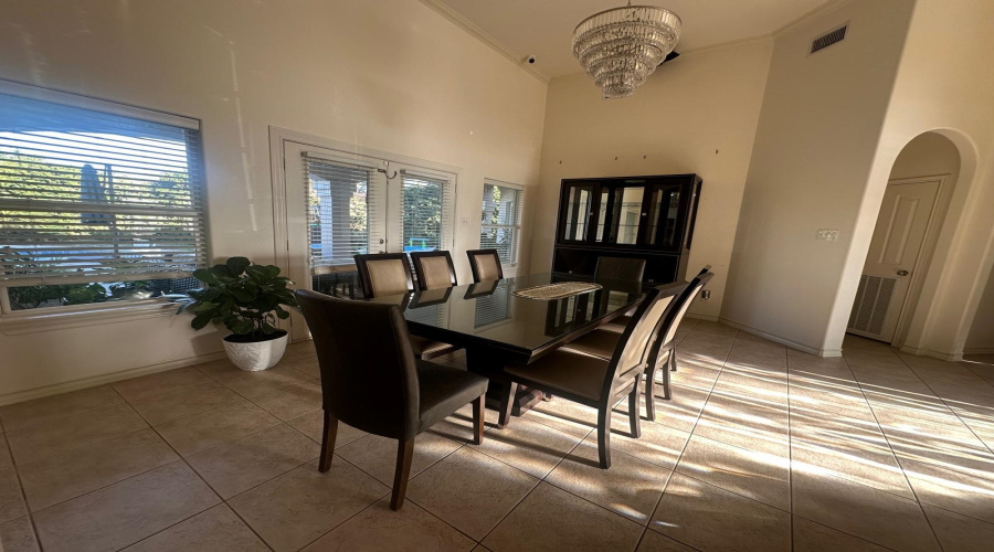 102 Cardinal Ln, Laredo, Texas 78045, 3 Bedrooms Bedrooms, 8 Rooms Rooms,2 BathroomsBathrooms,Residential,For Sale,102 Cardinal Ln,20260311