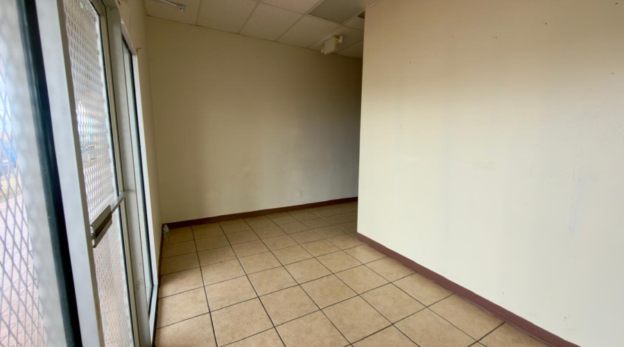 666 Prada-Machin Dr, Laredo, Texas 78046, 1 Room Rooms,1 BathroomBathrooms,Commercial retail/office,For Rent,666 Prada-Machin Dr,20261661