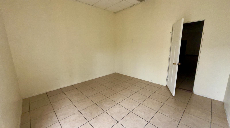 666 Prada-Machin Dr, Laredo, Texas 78046, 1 Room Rooms,1 BathroomBathrooms,Commercial retail/office,For Rent,666 Prada-Machin Dr,20261661