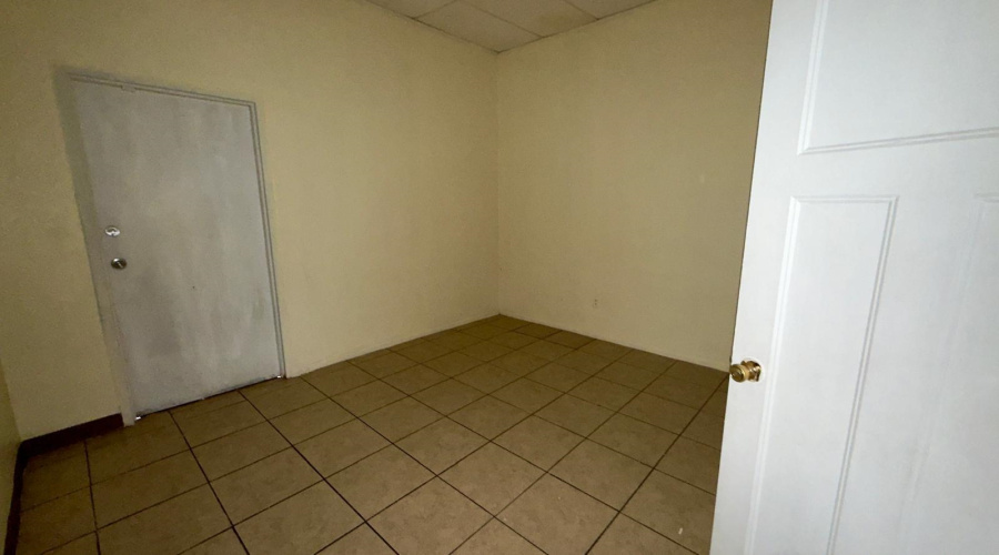 666 Prada-Machin Dr, Laredo, Texas 78046, 1 Room Rooms,1 BathroomBathrooms,Commercial retail/office,For Rent,666 Prada-Machin Dr,20261661