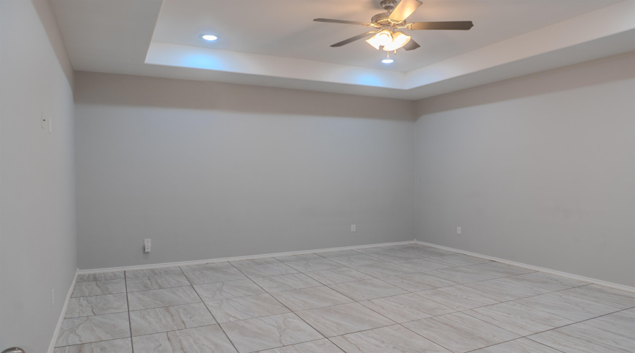 3215 Charolais Dr., Laredo, Texas 78046, 3 Bedrooms Bedrooms, 5 Rooms Rooms,2 BathroomsBathrooms,Residential,For Sale,3215 Charolais Dr.,20260238