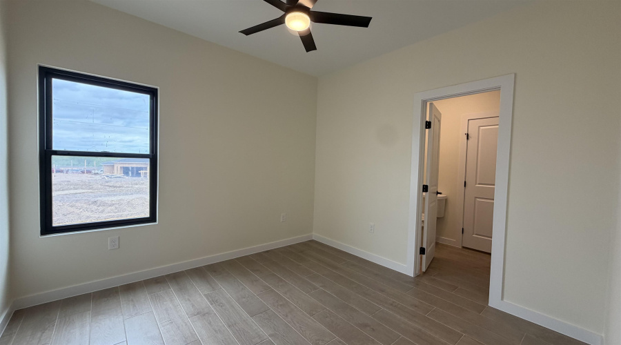 1108 Hebilla Ct., Laredo, Texas 78046, 4 Bedrooms Bedrooms, 6 Rooms Rooms,3 BathroomsBathrooms,Residential,For Sale,1108 Hebilla Ct.,20261652