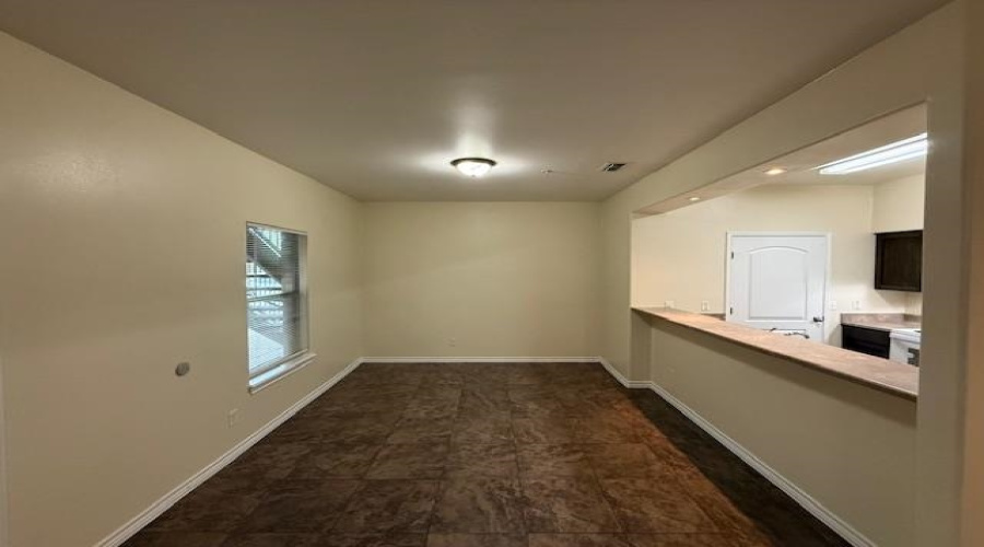 1204 E Lyon St, Laredo, Texas 78040-0000, 2 Bedrooms Bedrooms, 4 Rooms Rooms,1 BathroomBathrooms,Residential,For Rent,1204 E Lyon St,20261653
