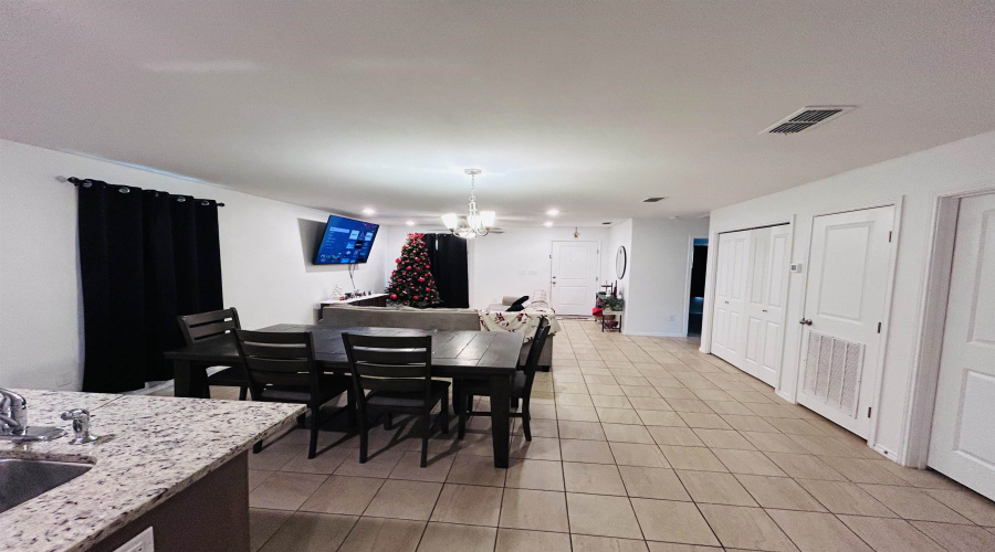 2201 Mango Rd., LAREDO, Texas 78046, 3 Bedrooms Bedrooms, 3 Rooms Rooms,2 BathroomsBathrooms,Residential,For Sale,2201 Mango Rd.,20261654