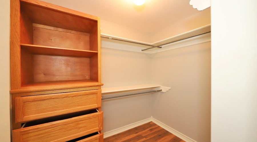 1000 Ranchway Dr, Laredo, Texas 78045, 3 Bedrooms Bedrooms, 7 Rooms Rooms,3 BathroomsBathrooms,Residential,For Sale,1000 Ranchway Dr,20261655